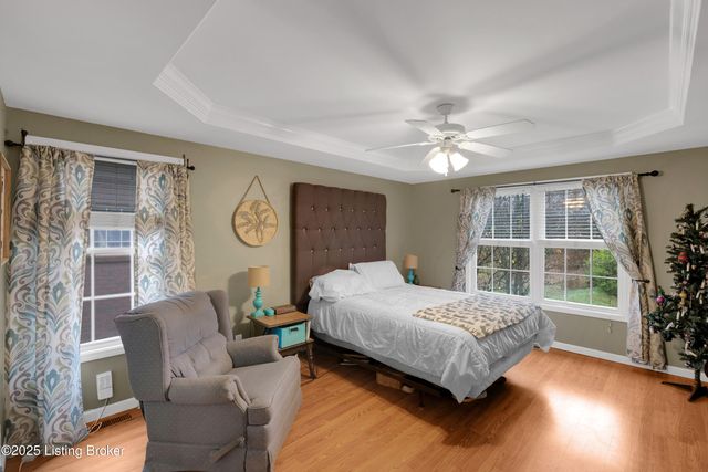 10600 Hickory Grove Dr, Louisville, KY 40291