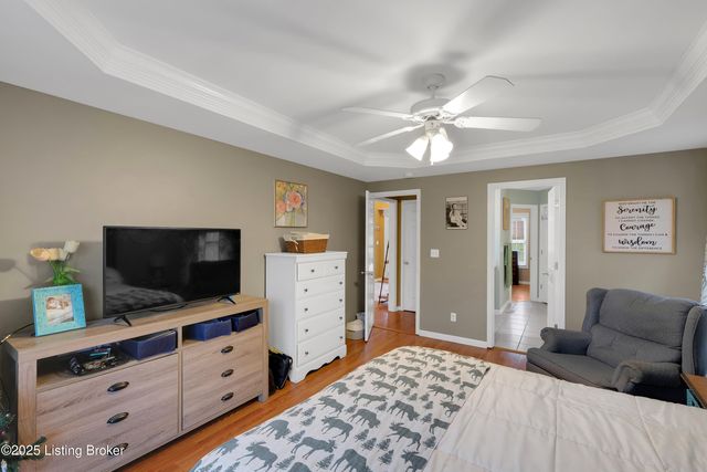 10600 Hickory Grove Dr, Louisville, KY 40291