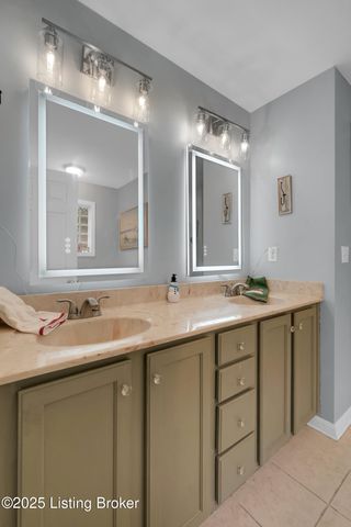 10600 Hickory Grove Dr, Louisville, KY 40291