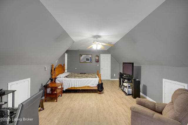 10600 Hickory Grove Dr, Louisville, KY 40291