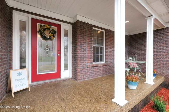 10600 Hickory Grove Dr, Louisville, KY 40291