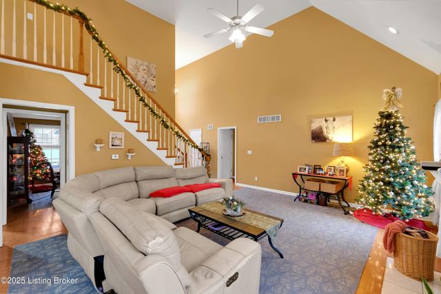 10600 Hickory Grove Dr, Louisville, KY 40291