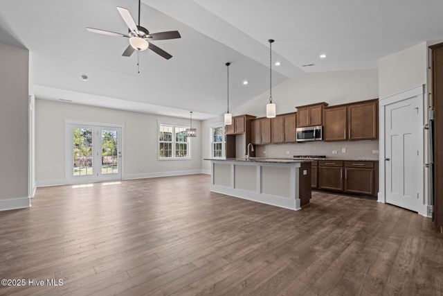 261 Twisted Pine Drive, Aberdeen, NC 28315