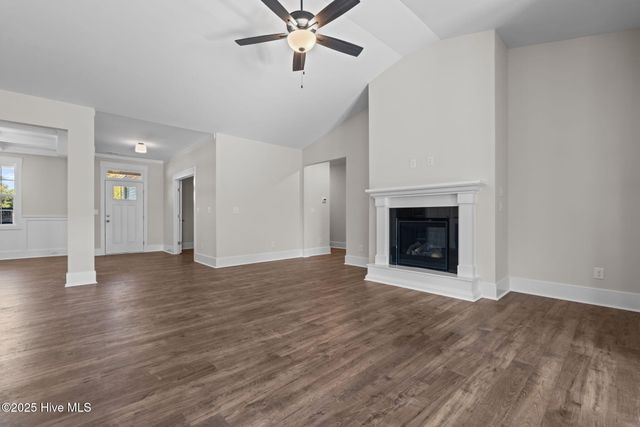 261 Twisted Pine Drive, Aberdeen, NC 28315