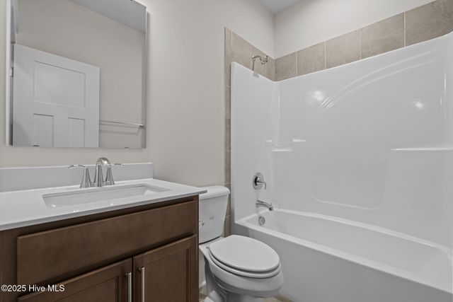 261 Twisted Pine Drive, Aberdeen, NC 28315