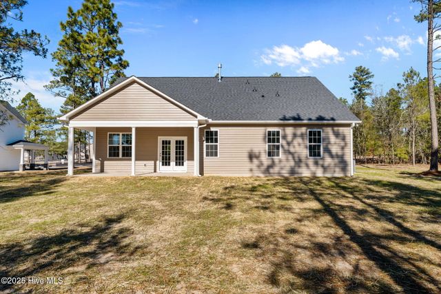 261 Twisted Pine Drive, Aberdeen, NC 28315