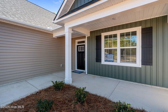 261 Twisted Pine Drive, Aberdeen, NC 28315