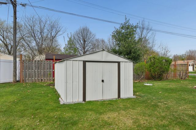 8300 Clinton Avenue S, Bloomington, MN 55420