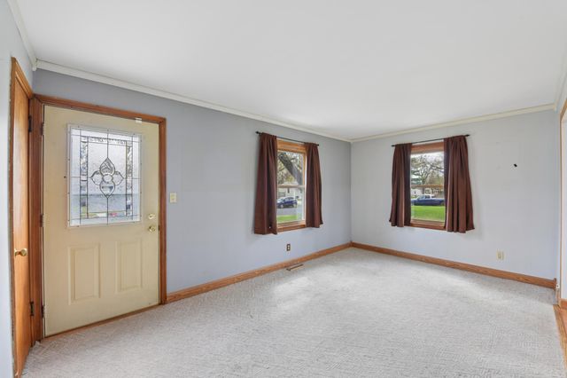 8300 Clinton Avenue S, Bloomington, MN 55420