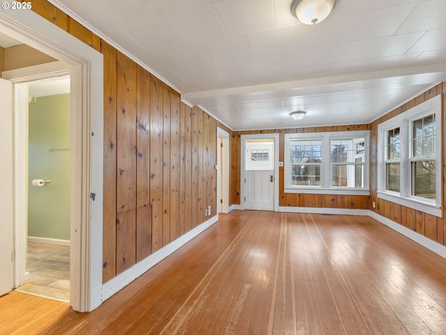 809 GLASGOW Ave, Astoria, OR 97103