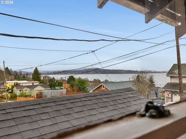 809 GLASGOW Ave, Astoria, OR 97103