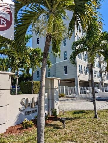 1789 NE Miami Gardens Dr W304, Miami, FL 33179