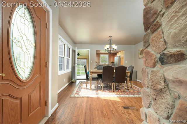 19150 Rainbow Drive, Lathrup Village, MI 48076