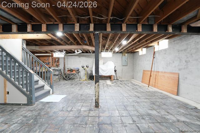 19150 Rainbow Drive, Lathrup Village, MI 48076