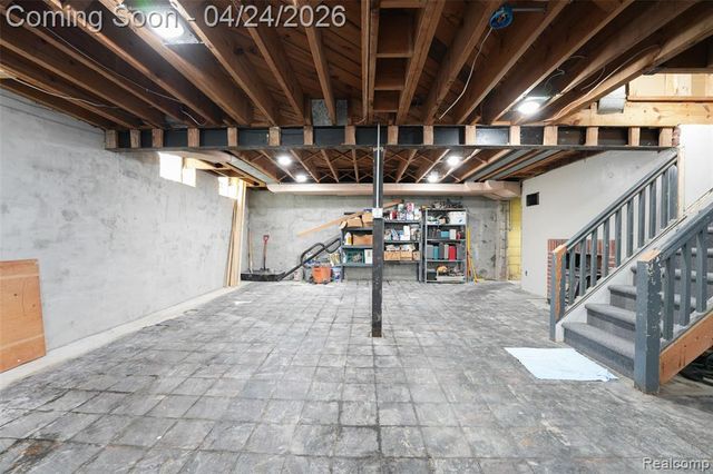 19150 Rainbow Drive, Lathrup Village, MI 48076