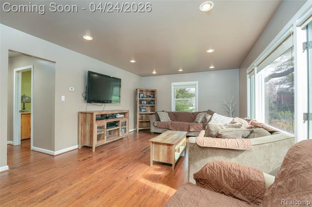 19150 Rainbow Drive, Lathrup Village, MI 48076