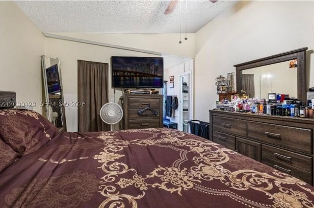 281 SW 83rd Ave, North Lauderdale, FL 33068