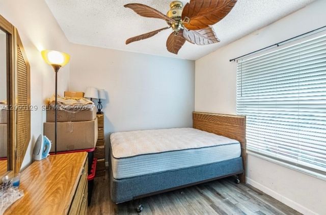 281 SW 83rd Ave, North Lauderdale, FL 33068