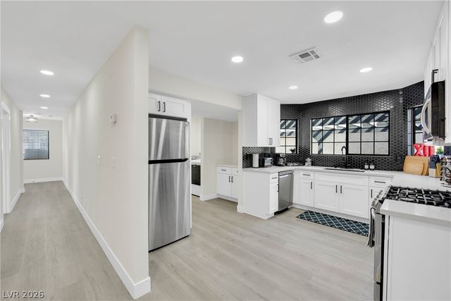 3972 Tudur Lane, Las Vegas, NV 89119