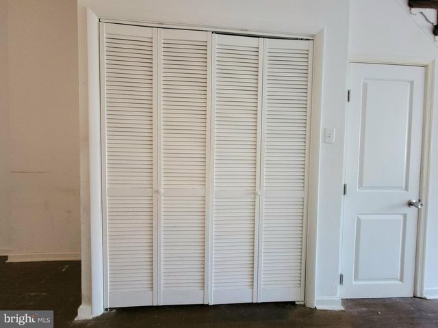 2420 N 15TH ST, Philadelphia, PA 19132