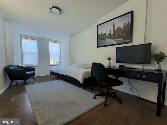 2420 N 15TH ST, Philadelphia, PA 19132