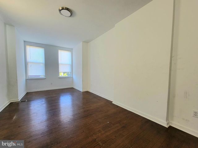 2420 N 15TH ST, Philadelphia, PA 19132