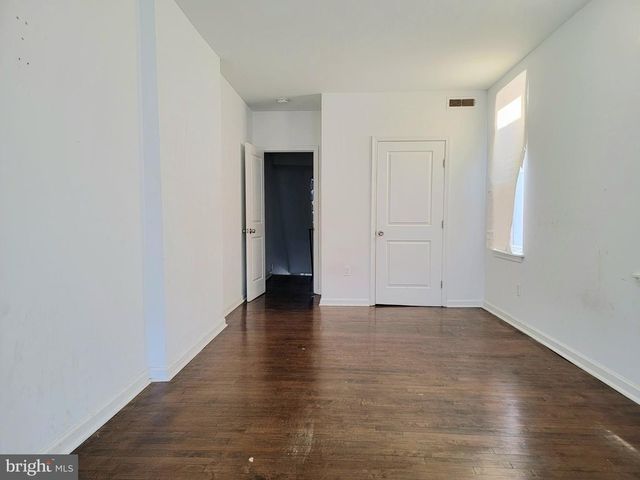 2420 N 15TH ST, Philadelphia, PA 19132