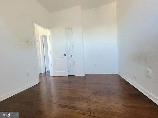 2420 N 15TH ST, Philadelphia, PA 19132