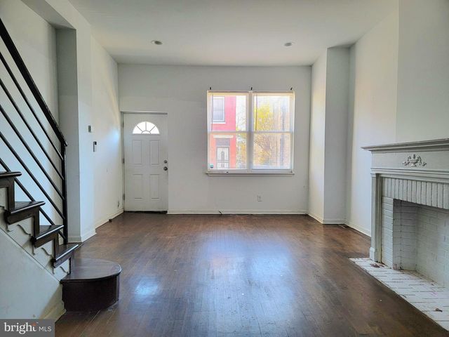 2420 N 15TH ST, Philadelphia, PA 19132