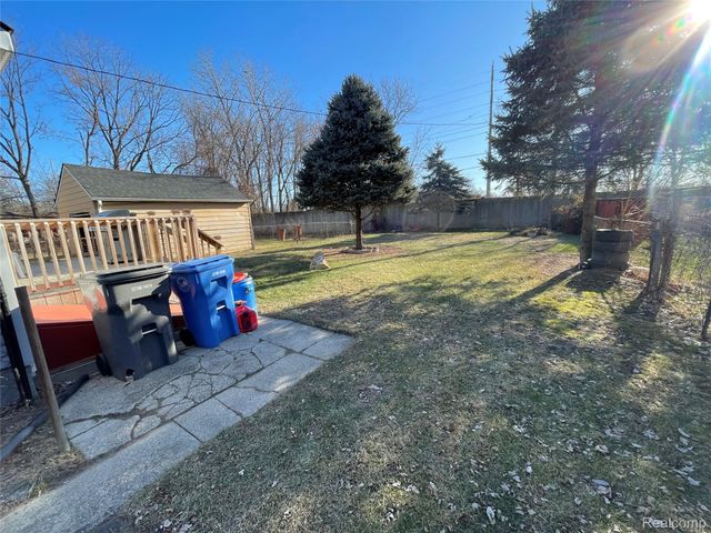 26431 TROWBRIDGE Street S, Inkster, MI 48141