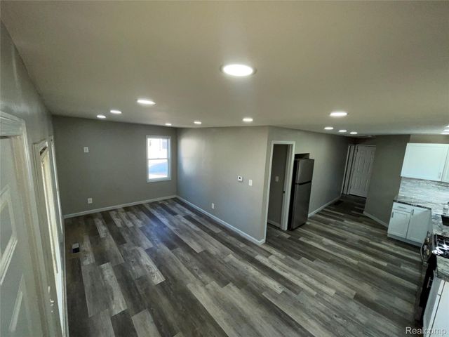 26431 TROWBRIDGE Street S, Inkster, MI 48141