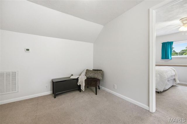 7385 Arlington Drive, St Louis, MO 63117