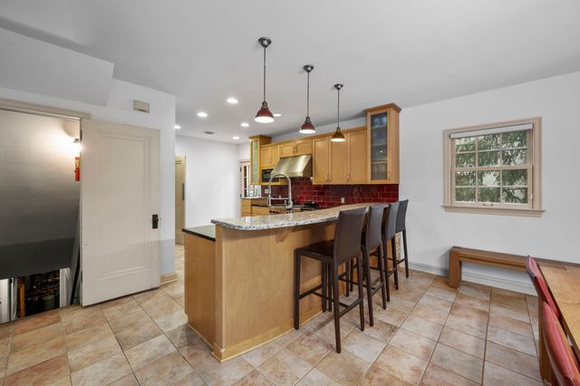 5325 Upton Avenue S, Minneapolis, MN 55410