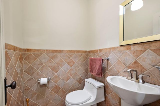 5325 Upton Avenue S, Minneapolis, MN 55410