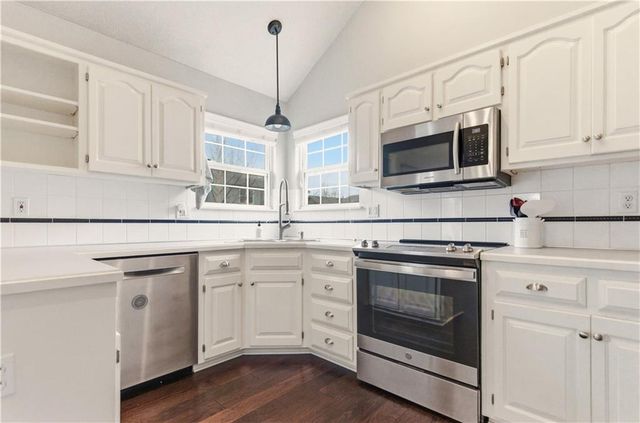 1024 N Marion Street, Olathe, KS 66061