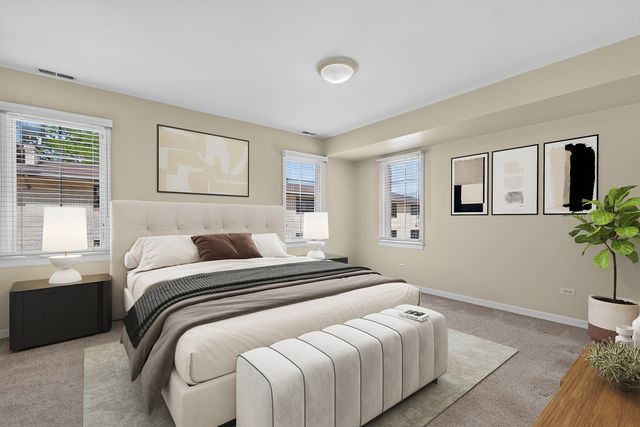 1027 Lincoln Trail, Oak Park, IL 60302