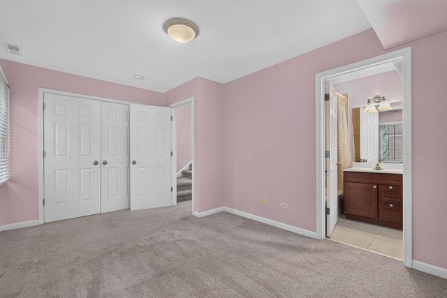 1027 Lincoln Trail, Oak Park, IL 60302