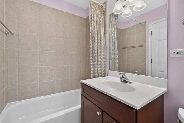 1027 Lincoln Trail, Oak Park, IL 60302