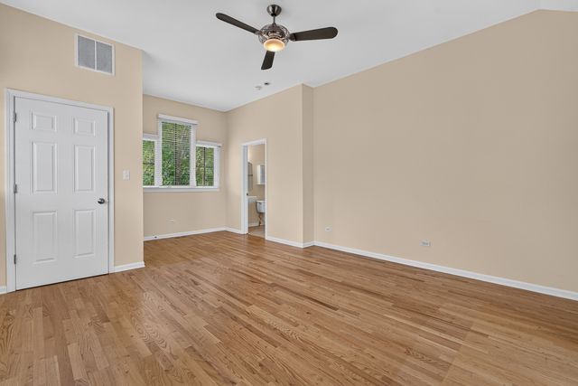 1027 Lincoln Trail, Oak Park, IL 60302