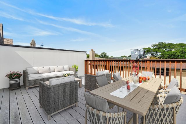 1027 Lincoln Trail, Oak Park, IL 60302