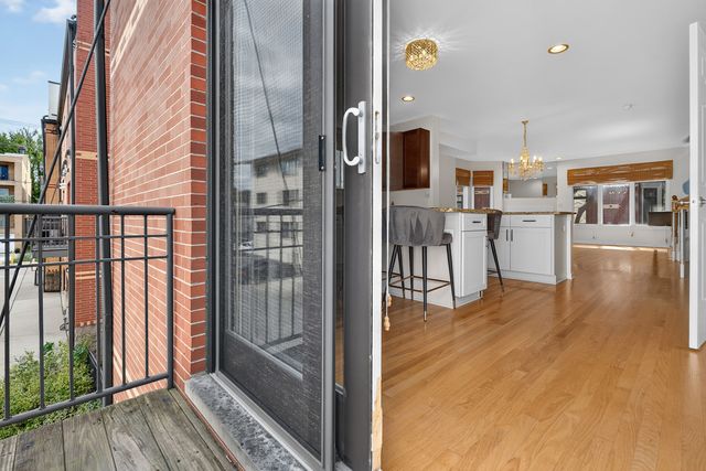1027 Lincoln Trail, Oak Park, IL 60302