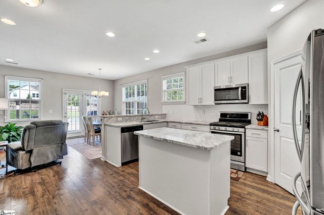 100 Arbor Woods Lane, Piedmont, SC 29673