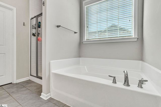 100 Arbor Woods Lane, Piedmont, SC 29673