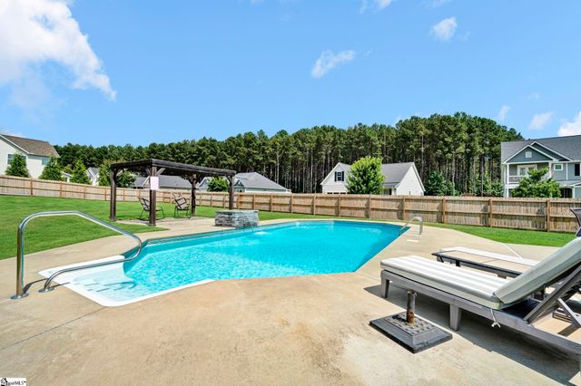 100 Arbor Woods Lane, Piedmont, SC 29673