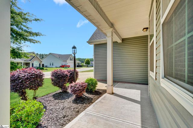 100 Arbor Woods Lane, Piedmont, SC 29673