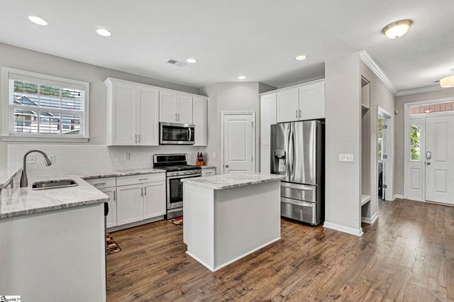 100 Arbor Woods Lane, Piedmont, SC 29673
