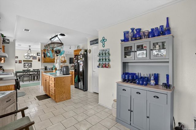 433 County Road 4511, Hondo, TX 78861