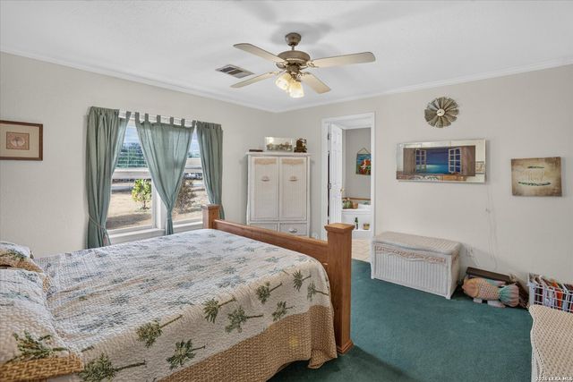 433 County Road 4511, Hondo, TX 78861