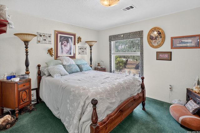 433 County Road 4511, Hondo, TX 78861