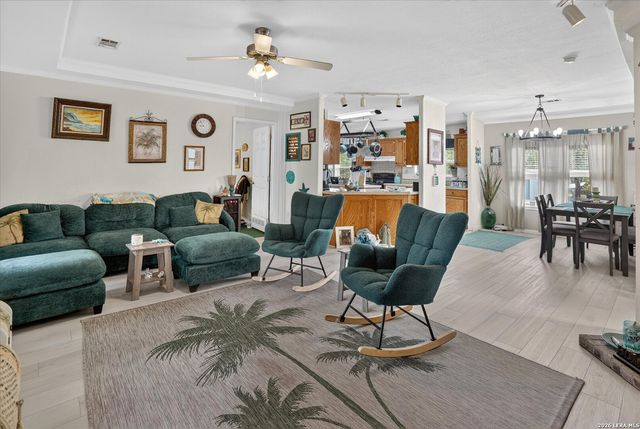 433 County Road 4511, Hondo, TX 78861